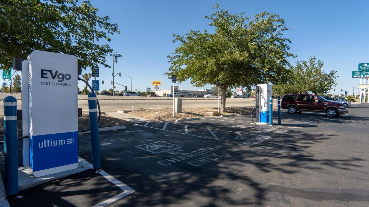 G T Hotels Inn & Suites Extended Stay ヴィクターヴィル エクステリア 写真