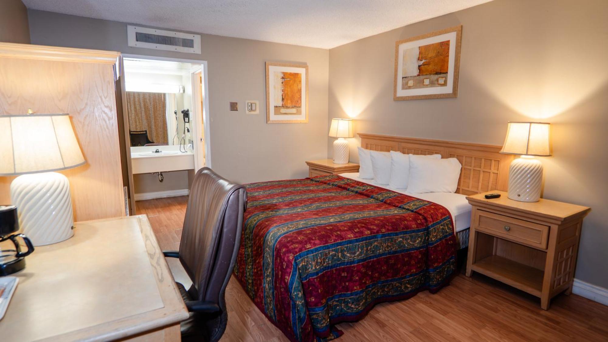 G T Hotels Inn & Suites Extended Stay ヴィクターヴィル エクステリア 写真